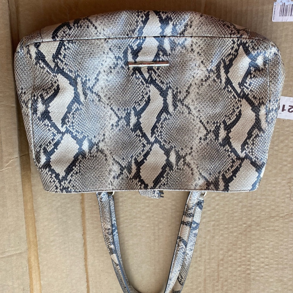 Elaine Turner Phython PyEmbossed Purse Handbag Tote Bag Snakeskin Magnetic.